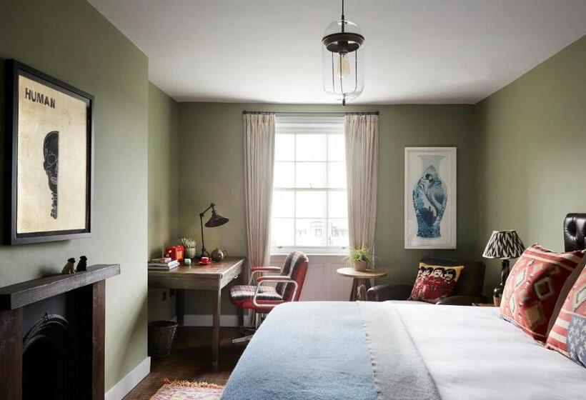 Artist Residence Brighton