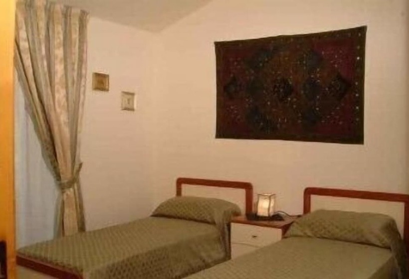 مبيت وإفطار Castagneto Dell Etna