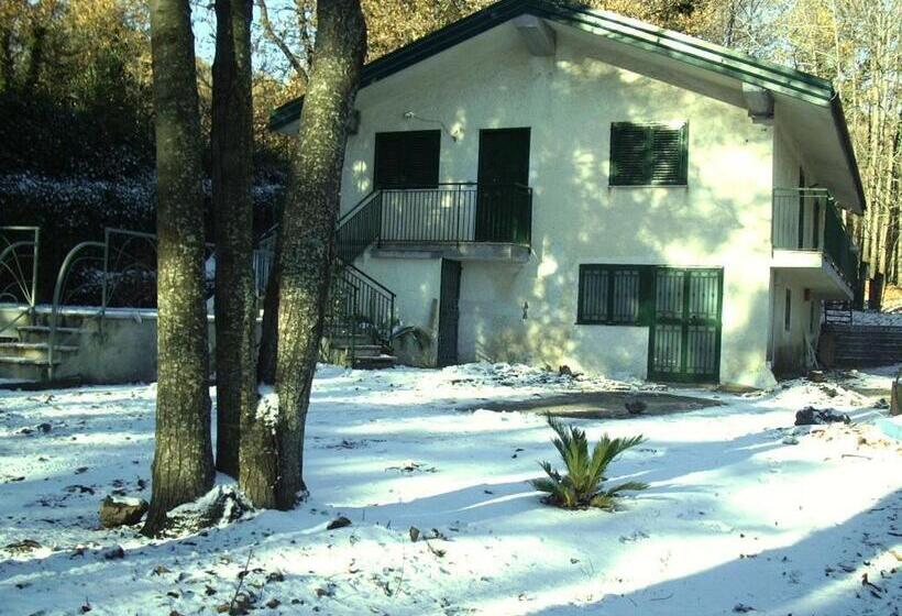 مبيت وإفطار Castagneto Dell Etna