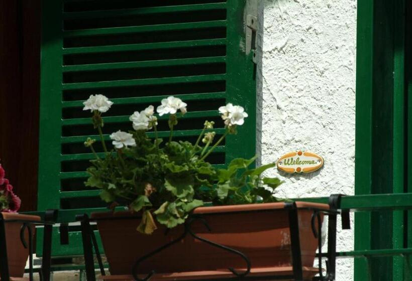 مبيت وإفطار Castagneto Dell Etna