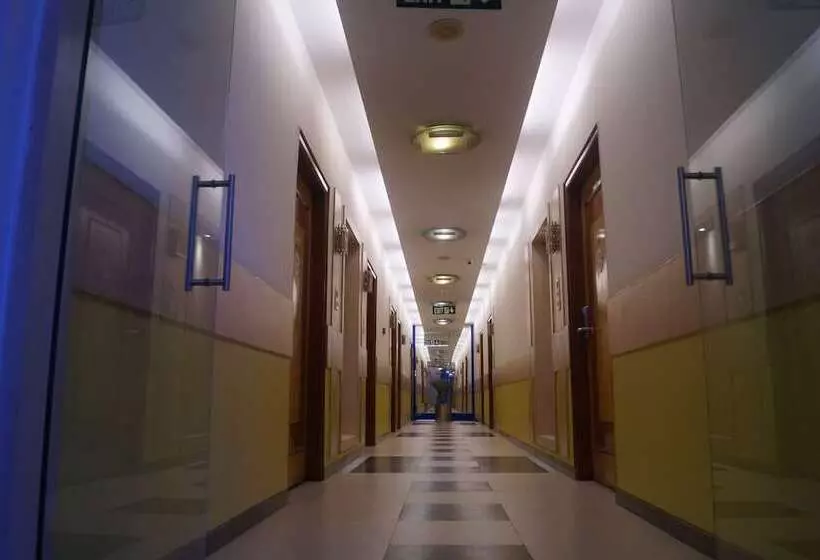 פונדק Sagar Iinternational