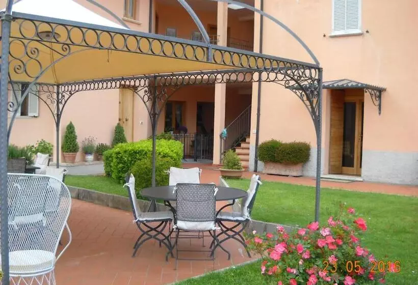 فندق Albergo Villa Cristina
