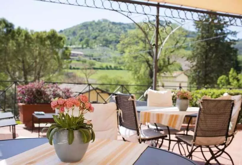 فندق Albergo Villa Cristina