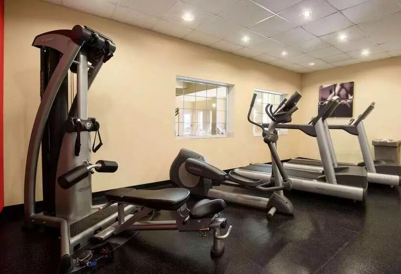 ホテル Country Inn & Suites By Radisson, Oklahoma City  Quail Springs, Ok