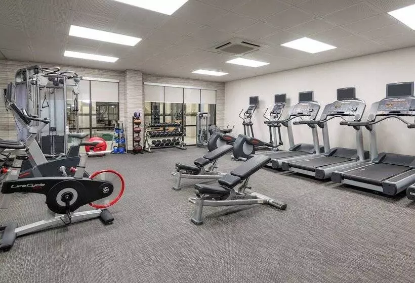 호텔 Courtyard By Marriott Buffalo Airport