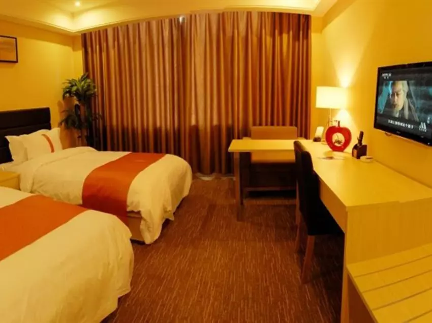 Отель Days Inn Frontier Qingdao Airport
