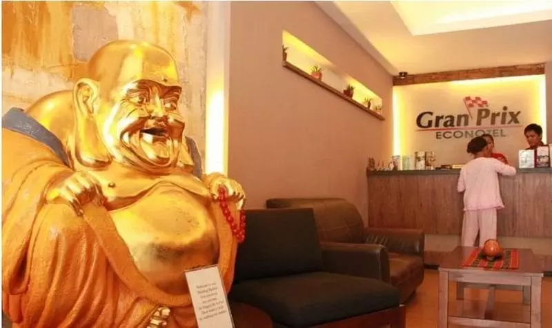 ホテル Gran Prix Express Inn Tarlac