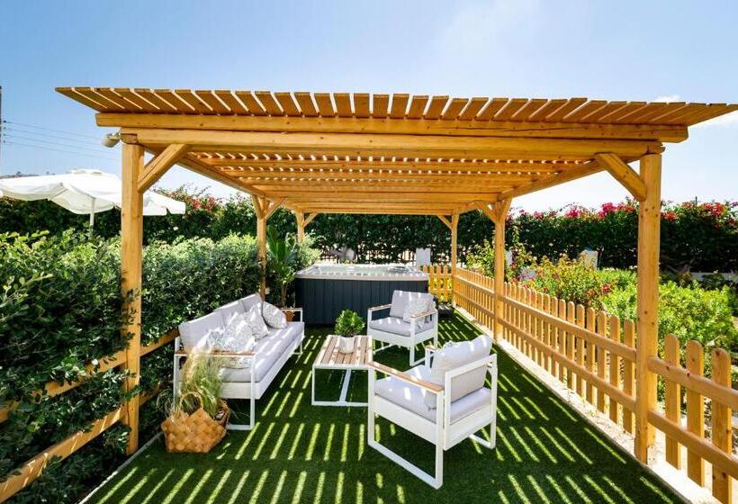 Hotel Ikaros Studios & Apartments