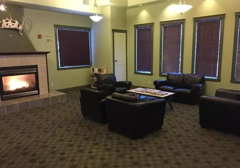 酒店 Nova Inn Inuvik