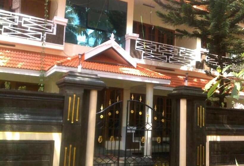 فندق Oceanic Beach Residency