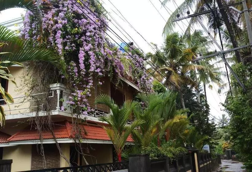 Hotel Oceanic Beach Residency