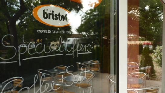 בית מלון כפרי Pest Inn