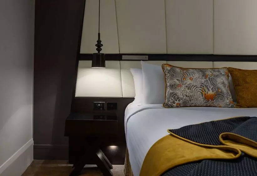 בית מלון כפרי Qt Sydney