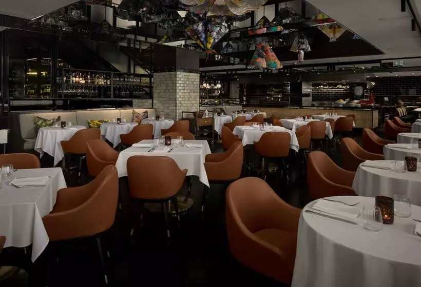 בית מלון כפרי Qt Sydney