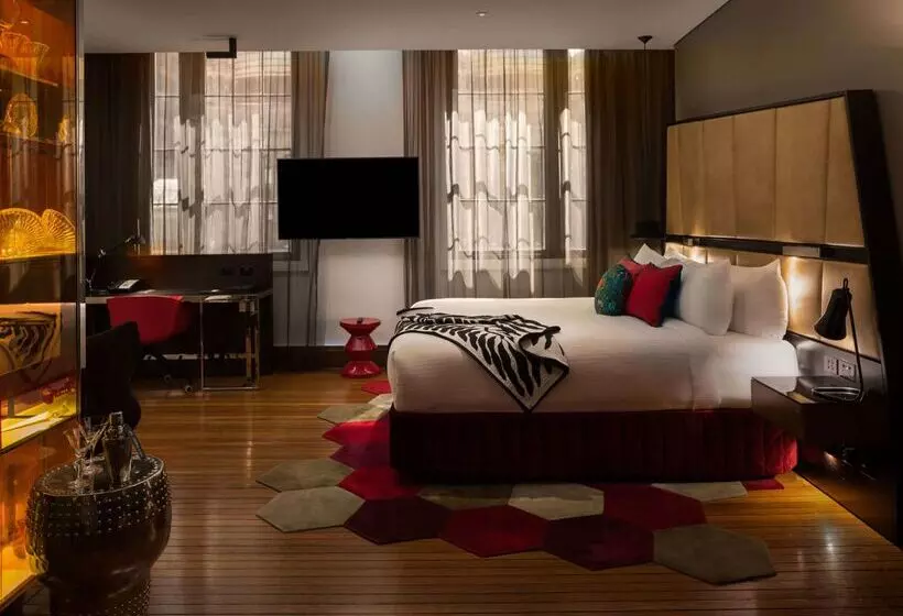 בית מלון כפרי Qt Sydney