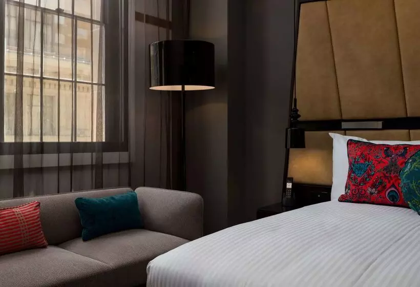 בית מלון כפרי Qt Sydney