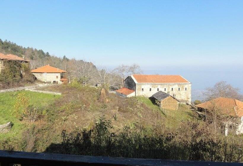 בית מלון כפרי Sintrivanis Mountain