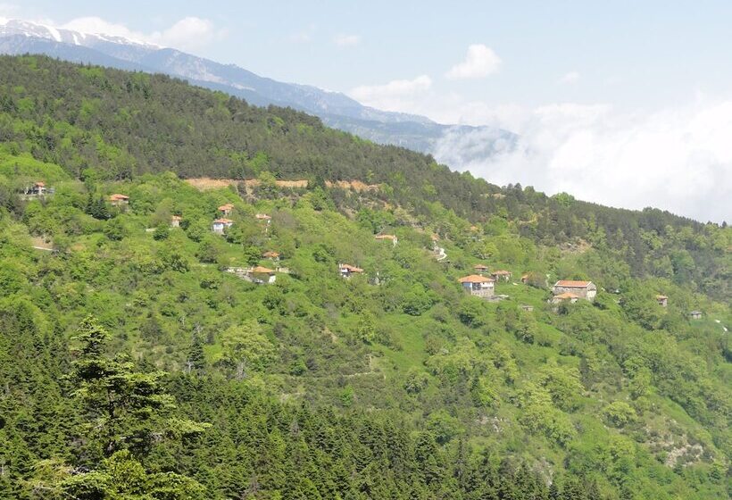 בית מלון כפרי Sintrivanis Mountain