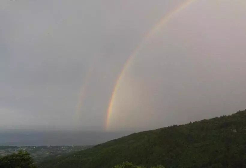 בית מלון כפרי Sintrivanis Mountain