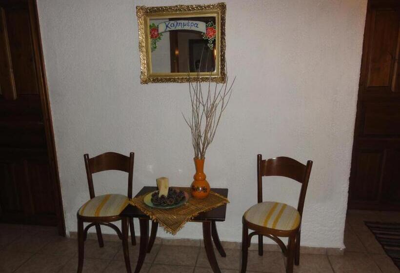 בית מלון כפרי Sintrivanis Mountain