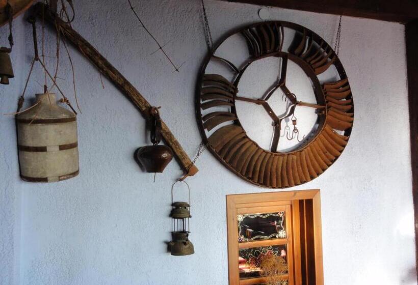 בית מלון כפרי Sintrivanis Mountain