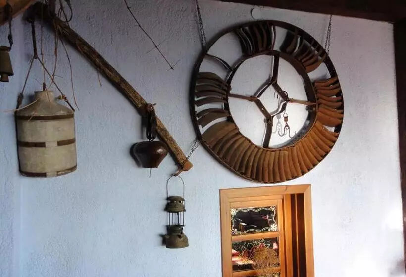 בית מלון כפרי Sintrivanis Mountain