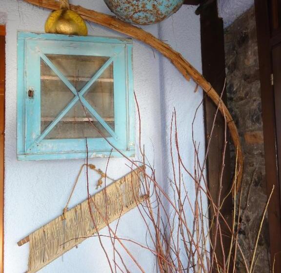 בית מלון כפרי Sintrivanis Mountain