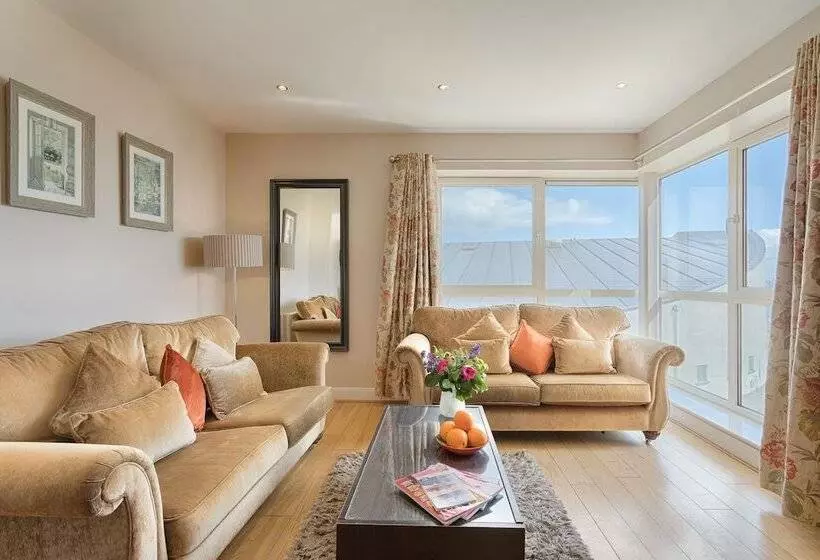 Jameson Court Self Catering Apartments