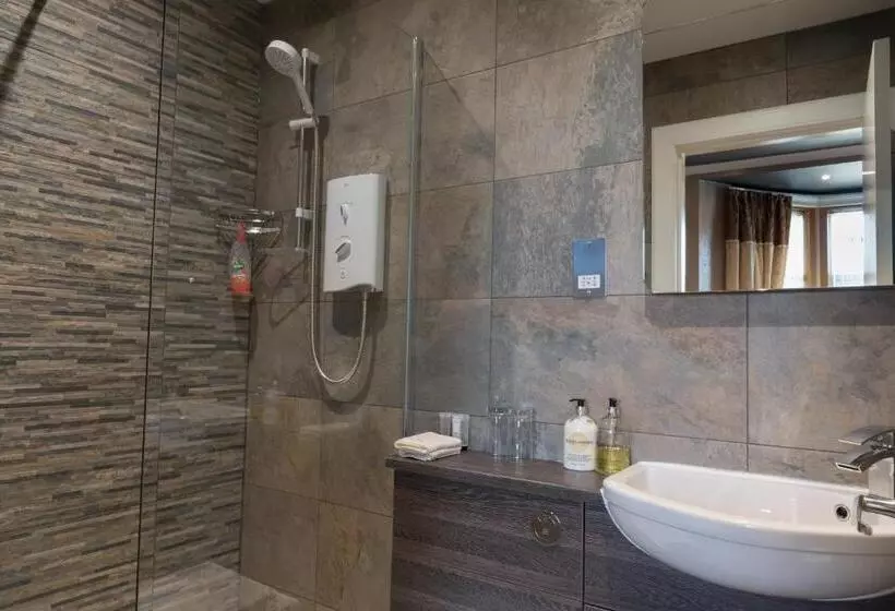 بنسيون Inverlea Guest House