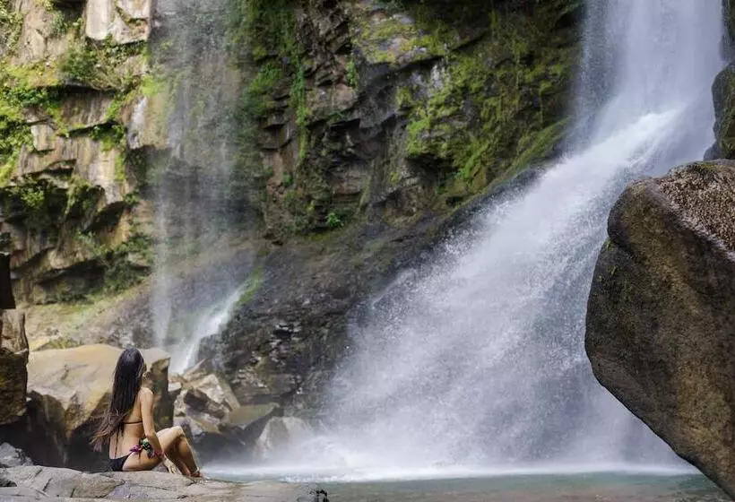 אתר נופש Kura Boutique Hotel Member Of The Cayuga Collection