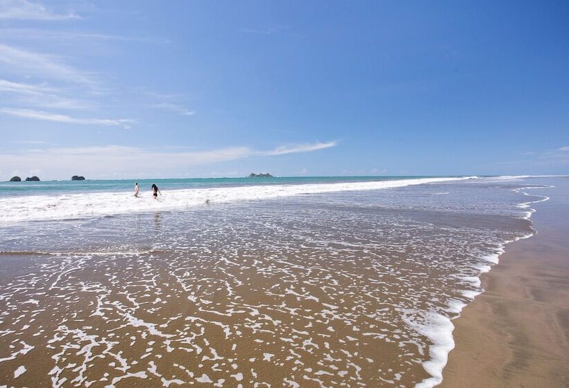 리조트 Kura Boutique Hotel Member Of The Cayuga Collection