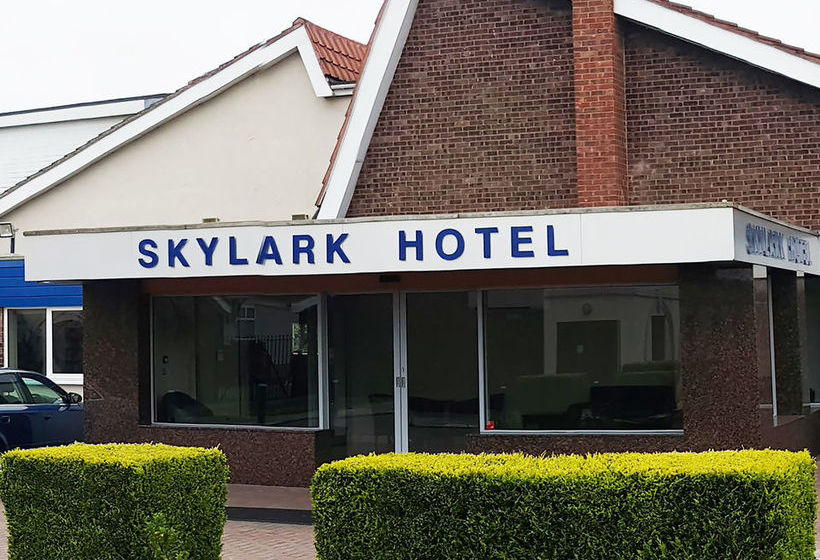 فندق Skylark