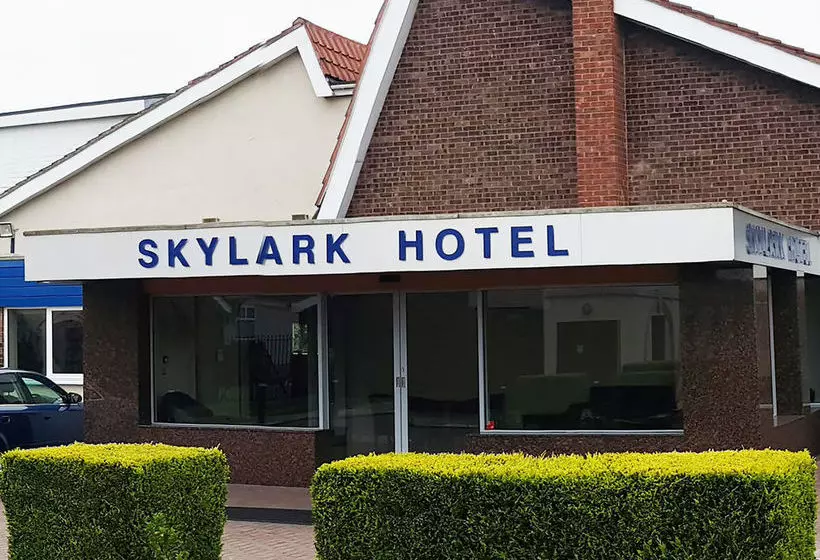 فندق Skylark