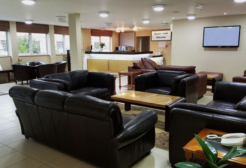 فندق Skylark