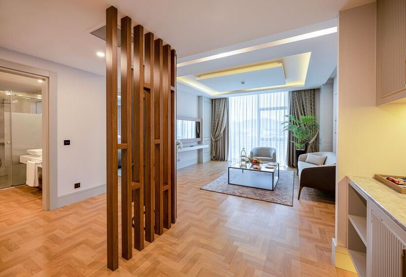 Отель Concorde Tower & Casino & Convention & Spa