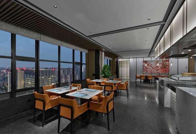 בית מלון כפרי Doubletree By Hilton Chengdu Riverside Close To Panda Base And Chengdu East Railway