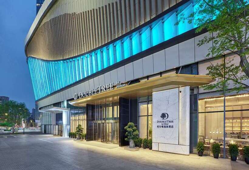 בית מלון כפרי Doubletree By Hilton Chengdu Riverside Close To Panda Base And Chengdu East Railway