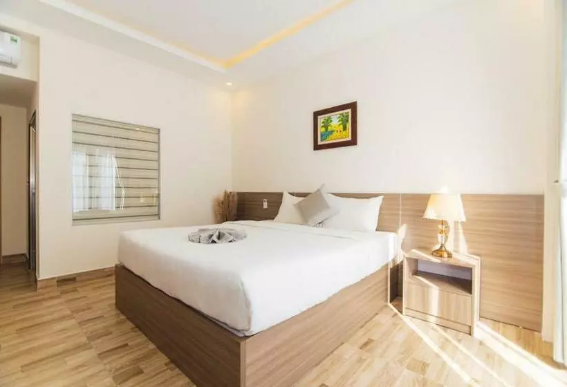 Green Bay Hotel Ha Long