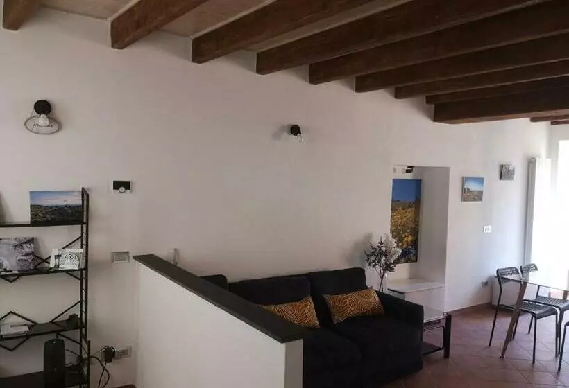 Majatalo Elicriso Apartment Affittacamere