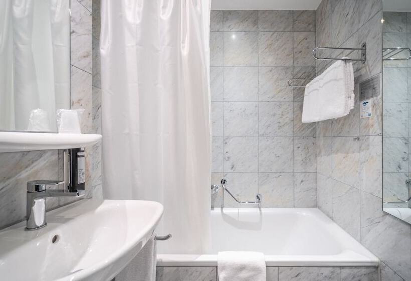 مسافرخانه The Guesthouse By The Hey