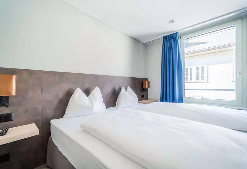 簡易ホテル The Guesthouse By The Hey