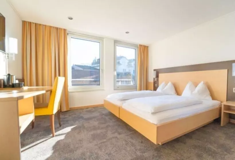 簡易ホテル The Guesthouse By The Hey