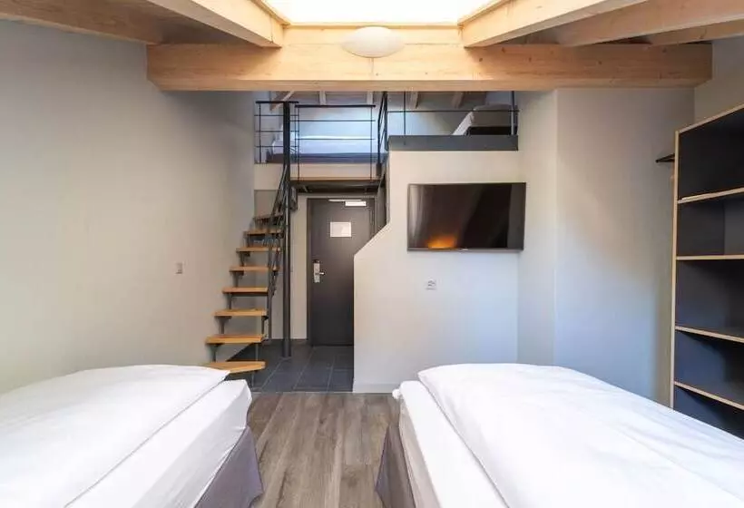 簡易ホテル The Guesthouse By The Hey