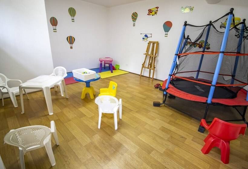 ホテル Green Village