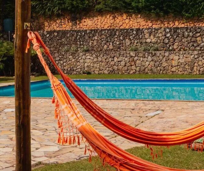 Hotelli Green Village
