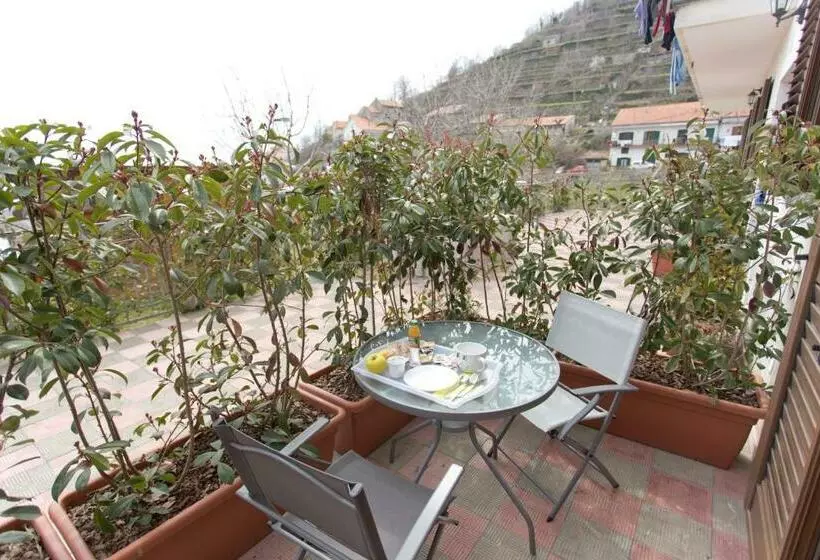 Majatalo La Villa Carmelina