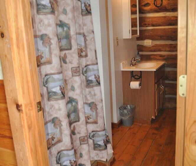 אתר נופש Crooked Creek Guest Ranch