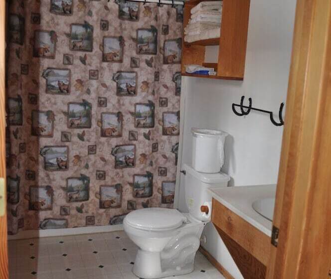 אתר נופש Crooked Creek Guest Ranch