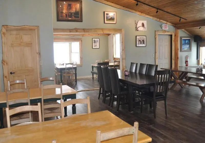 リゾートホテル Crooked Creek Guest Ranch