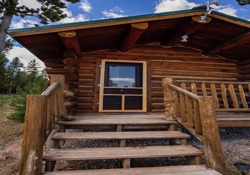 リゾートホテル Crooked Creek Guest Ranch